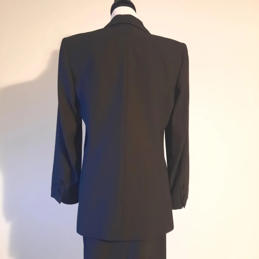 Black Doublebreasted Skirt Suit Size 8 - Picture 4 of 14